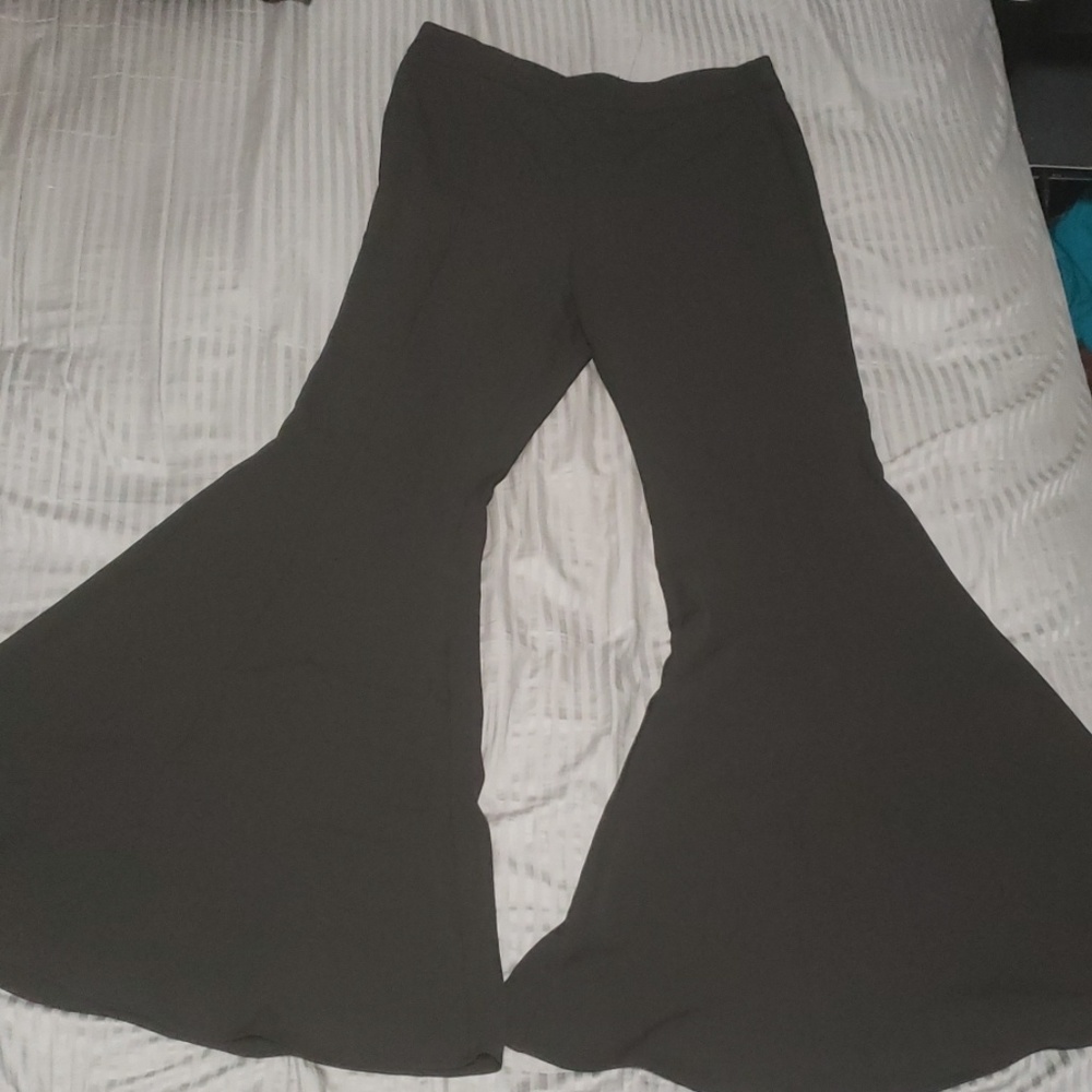 Black flare pants
